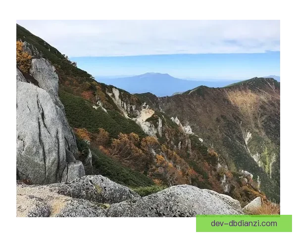 登山赛事预测:挑战高峰,揭秘路线,预测胜者闪耀登峰时刻 登山赛事预测:挑战高峰,揭秘路线,预测胜者闪耀登峰时刻