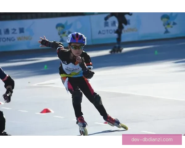 精彩纷呈,错过不行!一起来感受滑冰直播的魅力! 精彩纷呈,错过不行!一起来感受滑冰直播的魅力!